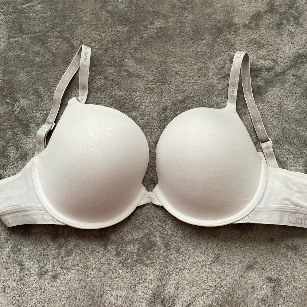 Calvin Klein Lightly Lined Bra